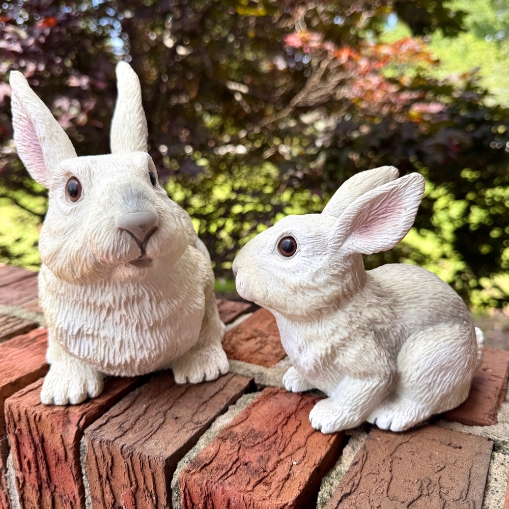Vintage White Rabbits by Artline